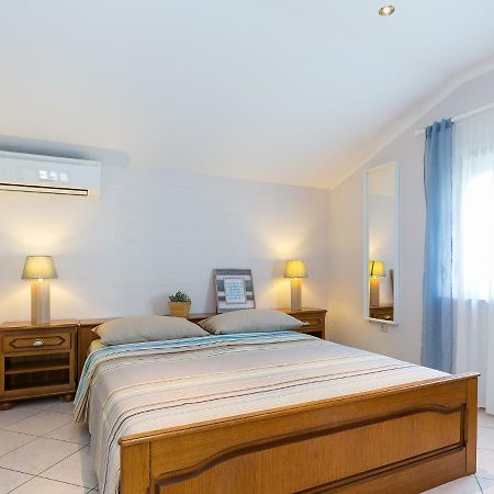 Cosy Studio Apartment Porec Exterior photo
