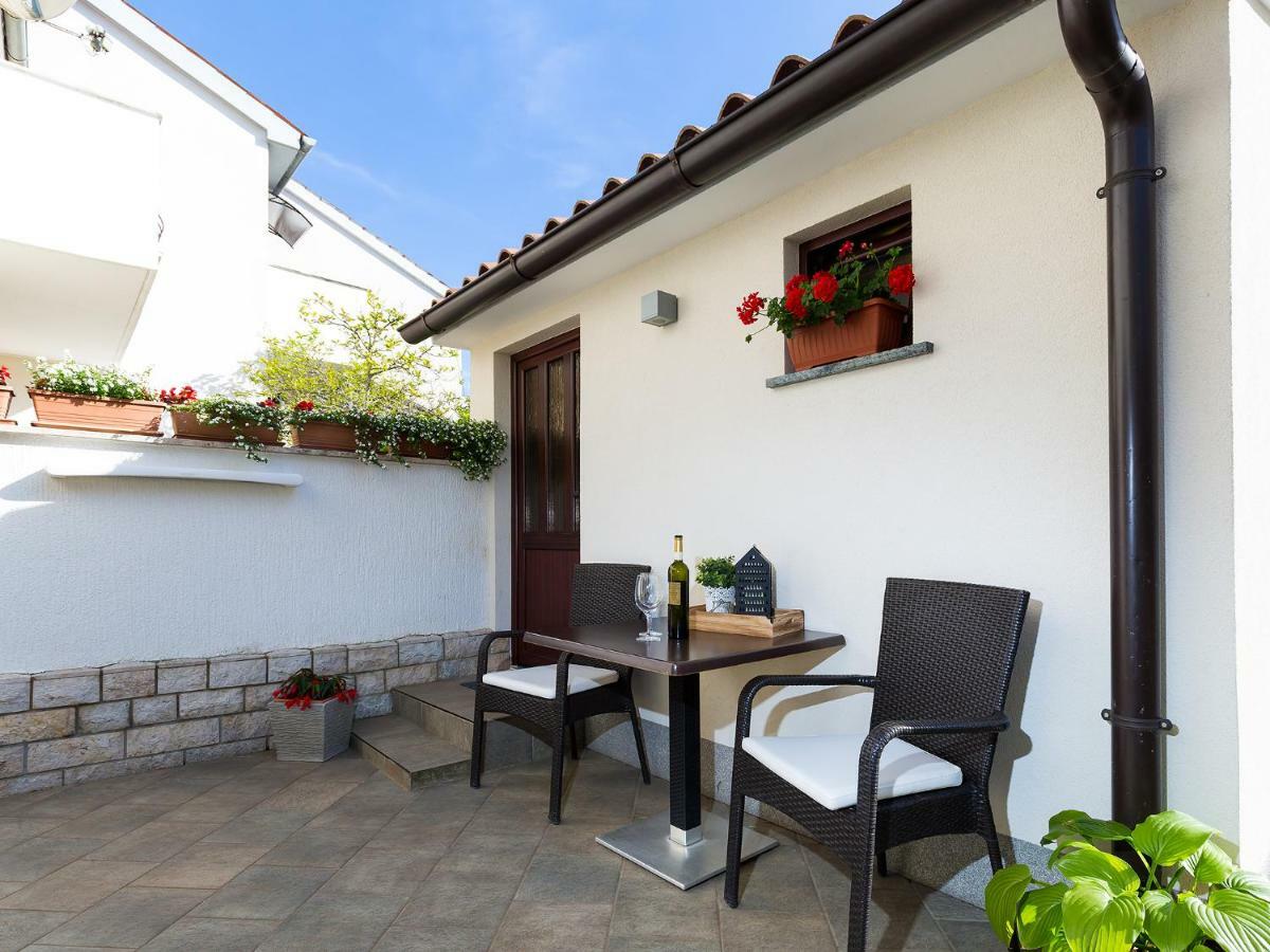 Cosy Studio Apartment Porec Exterior photo