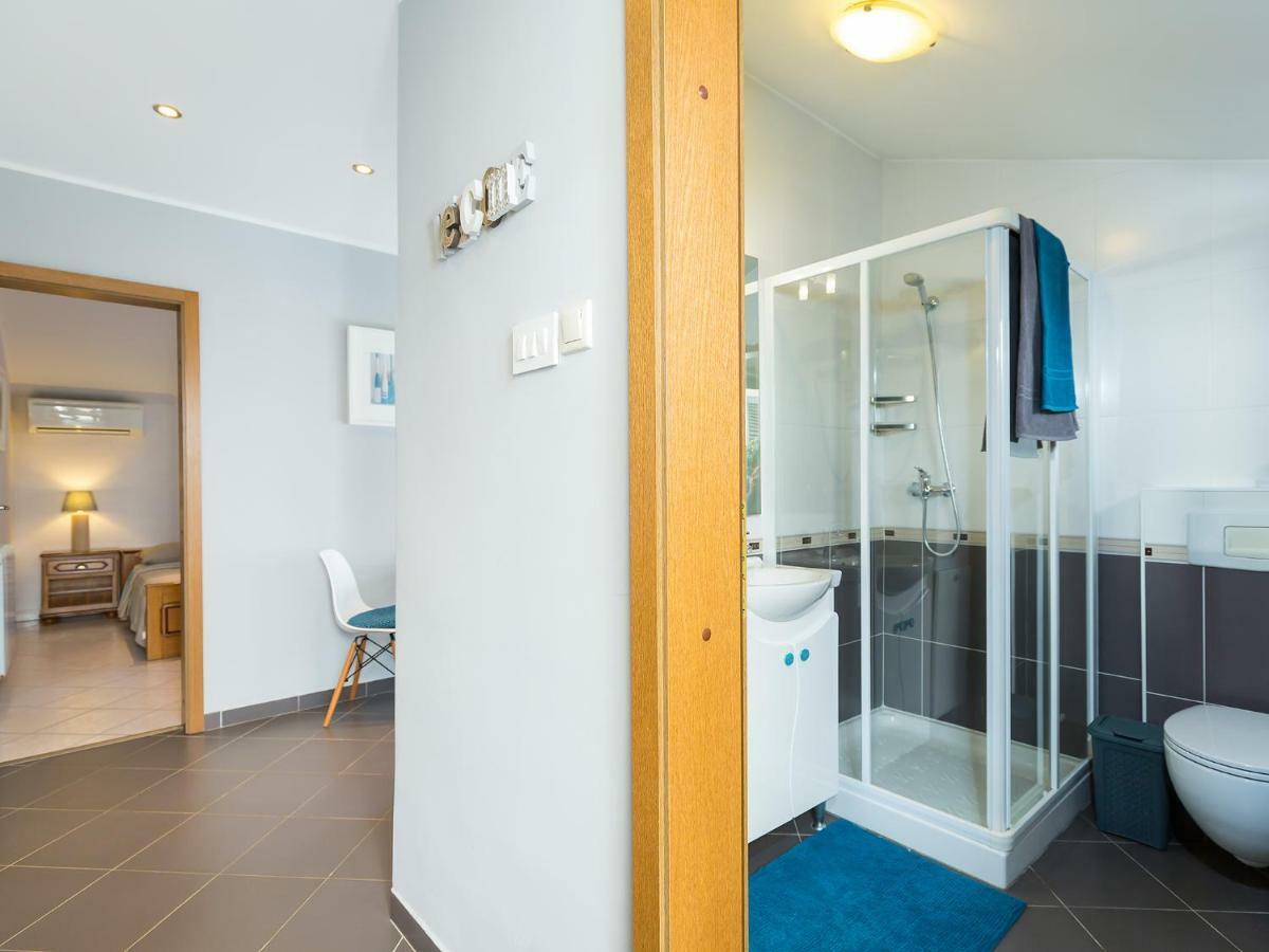 Cosy Studio Apartment Porec Exterior photo